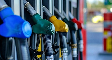 Benzine ve motorine zam geliyor