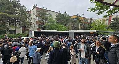 Ankara'da Metro Seferlerinin Yapılamaması Ulaşımı Kilitledi!