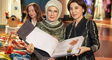Emine Erdoğan'dan, Mirziyoyeva'ya anlamlı hediye