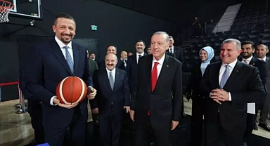 Başkan Erdoğan, İstanbul'da Basketbol Gelişim Merkezi'nin açılışını yaptı