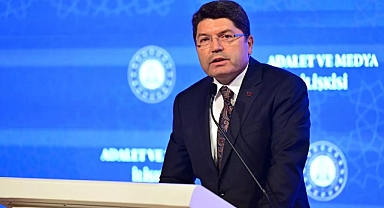 Bakan Yılmaz Tunç Adalet ve Medya İlişkisi konulu konferansta konuştu