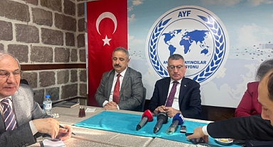 AK Parti Gurup Başkanı Abdullah Güler Anadolu Basın Federasyonu'nda konuştu