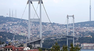 15 Temmuz Şehitler Köprüsü'nde intihar girişimi: 1 kişi gözaltına alındı