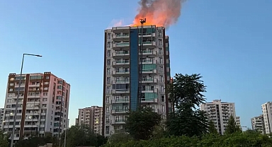 Diyarbakır'da 13 katlı apartmanda yangın: 2'si çocuk 4 kişi öldü