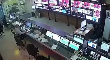İran devlet televizyonuna siber saldırı: Protesto videoları yayınlandı