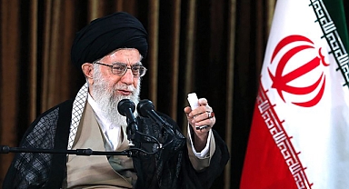 İran lideri Hamaney’den mesaj: Galip geleceğiz
