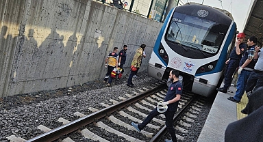 Marmaray’da bir kişi intihar etti