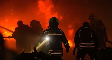 Ankara’da seyir halindeki midibüs yandı