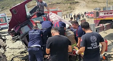 Freni patlayan vinç uçuruma yuvarlandı; 2 ağır yaralı