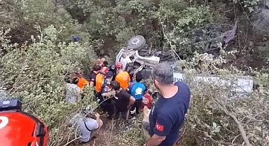 Orman Yangınını Söndürmeye Giden Su Tankeri Yamaçtan Düştü; 3 Ölü