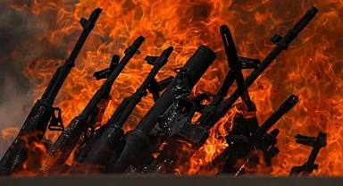 PKK'nın Silahları Bırakma Ve Yakma Görüntüleri Ortaya Çıktı