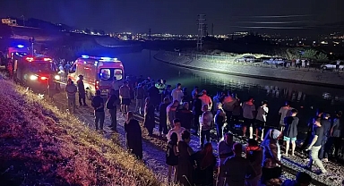 Sulama kanalına devrilen otomobildeki baba ve oğlu öldü