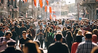 TÜİK Türkiye’nin Göç Haritasını Paylaştı: 2,7 Milyon Kişi İller Arasında Göç Etti