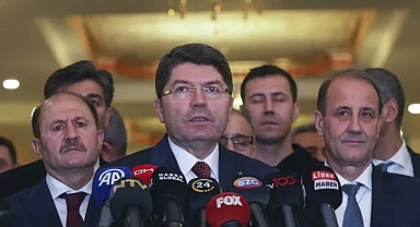 Yılmaz Tunç'tan 'İBB Yargılamaları TRT'de Yayınlansın' Çağrısına Yanıt