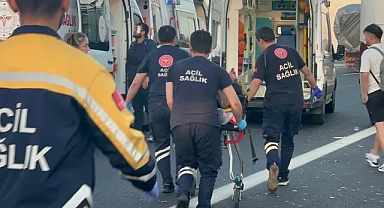 Bolu’da yolcu otobüsü kamyona çarptı: 1 ölü, 10 yaralı