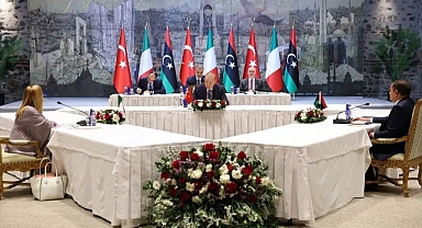 İstanbul'da Doğu Akdeniz Zirvesi: Cumhurbaşkanı Erdoğan, Meloni Ve Dibeybe İle Görüşme Gerçekleştirildi