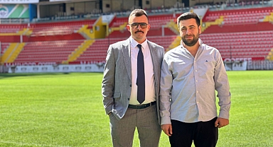 ZE Holding CEO’su Ahmet Eren’den Kayserispor’a İsim Sponsoru Desteği