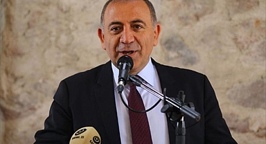 Gürsel Tekin, CHP İl Başkanlığı Araçlarının Trafikten Men Edilmesini Talep Etti