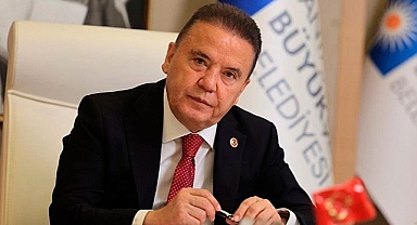 Muhittin Böcek Bir Kez Daha Hastaneye Kaldırıldı