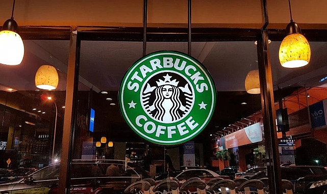 Starbucks yüzlerce şubesini kapatıyor