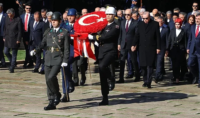 Devlet erkanından Anıtkabir'e Ziyaret