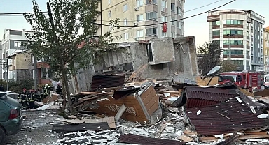 Gebze'de 6 Katlı Bina Çöktü: Enkaz Altında Kalanlar Var