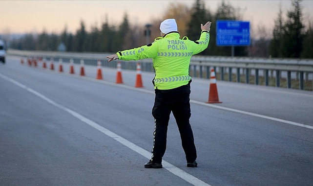 İstanbul’da Yarın Bazı Yollar Trafiğe Kapatılacak