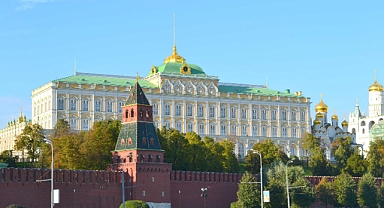 Kremlin Açıkladı: Esad İade Edilecek Mi?