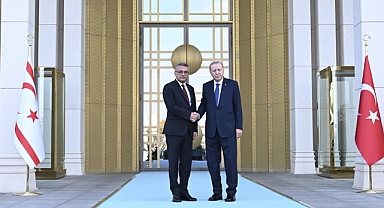 Cumhurbaşkanı Erdoğan, İlk Resmi Ziyaretini Türkiye’ye Yapan Erhürman’ı Törenle Karşıladı