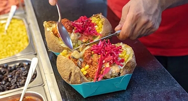 İstanbul'da kumpir ve midye yiyen iki çocuk öldü