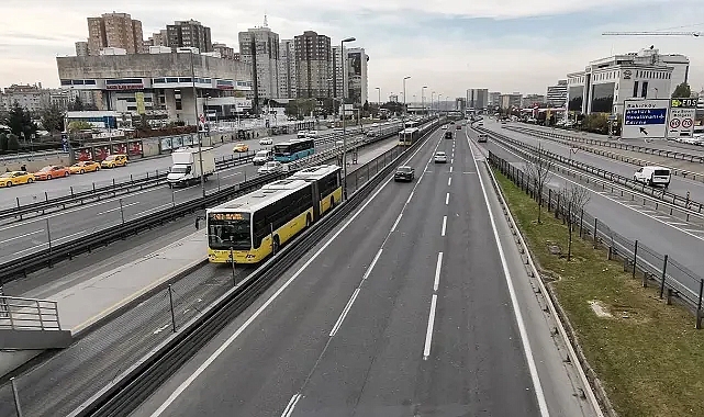 İstanbul'da özel günlerde metrobüsün güzergahının değiştirilmesi kararlaştırıldı