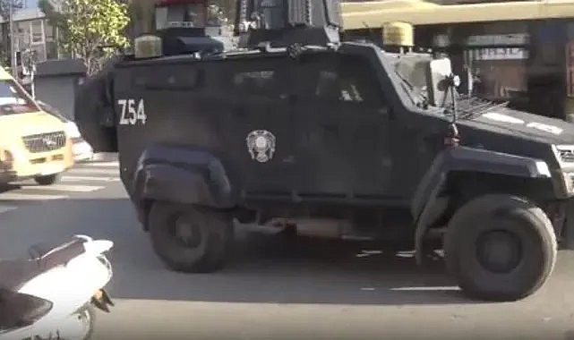 İstanbul Esenyurt’ta Kaldırımda Gerçek El Bombası Bulundu