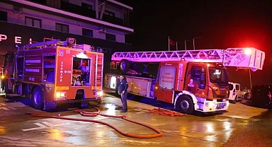 Oto galeri yandı; binadan kaçmaya çalışan 2 kişi öldü