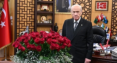 Erdoğan, Bahçeli’ye Gül Gönderip Yeni Yılını Ve Yeni Yaşını Tebrik Etti