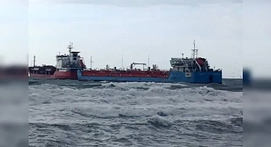 Florya Açıklarında İki Tankerden Acil Durum Çağrısı