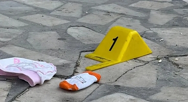 Sinir krizi geçirdi, iki aylık bebeğini camdan attı