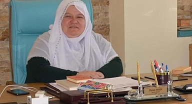 İYİ Parti, Zeynep Güneş'i Kıyafeti Üzerinden Hedef Alan Korkmaz'ı İhraç Etti