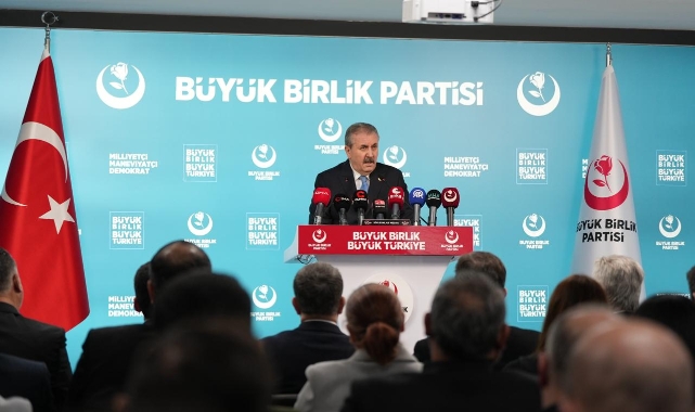 Mustafa Destici: Terörle Mücadelede Taviz Yok; Anayasanın Temel İlkeleri, Milli Birlik ve Devletin Bütünlüğü Kırmızı Çizgimizdir