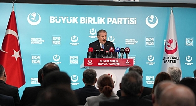 Mustafa Destici: Terörle Mücadelede Taviz Yok; Anayasanın Temel İlkeleri, Milli Birlik ve Devletin Bütünlüğü Kırmızı Çizgimizdir
