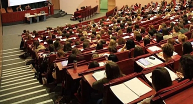 YÖK Başkanı Açıkladı: Bazı Bölümlerin Kontenjanları Düşürüldü