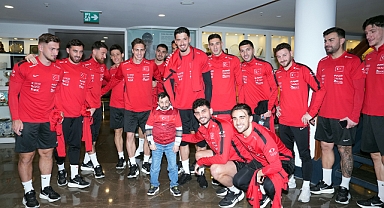 A Millî Takım, Romanya Maçı İçin Kampa Girdi 