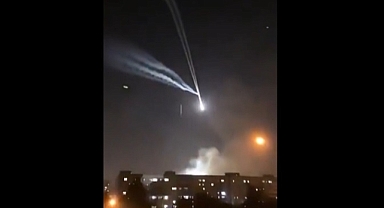 İran hipersonik füzeyle vurdu! 