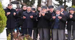 18 Mart Çanakkale Zaferi Töreninde Balıkesir’de Şehitler Tek Tek Ziyaret Edildi