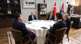 5 siyasi parti liderinden kritik görüşme