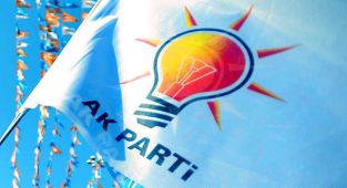 AK PARTİ İZMİR'DE NEFESLER TUTULDU
