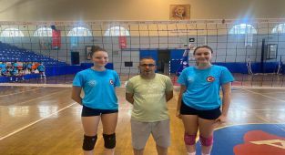 Aydın Analig Kız Voleybol Takımı, Türkiye Finali için hazırlıklarını sürdürüyor