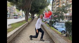 Aydınlı baloncu hem para kazanıyor hem de eğleniyor
