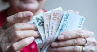 Bakan Bilgin: En düşük emekli aylığı ve bayram ikramiyelerini yükseltecek modeller üzerine çalışılıyor