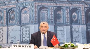 Bakan Bolat İSEDAK Toplantısına katılım sağlayan ülkelerin bakanları ve heyet başkanlarıyla buluştu