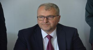 Bakan Yardımcılığından istifa eden Halil Eldemir aday adayı oldu